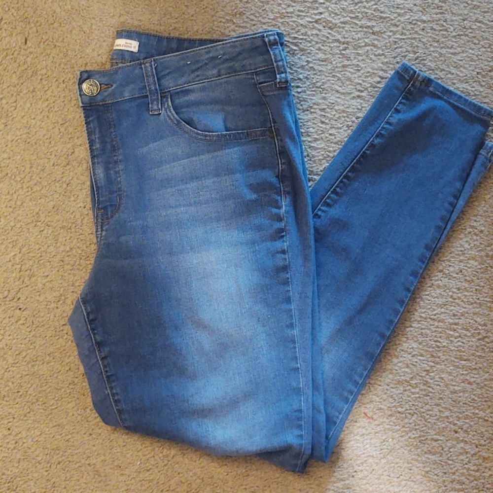 SO low rise Jeggings  Junior's Sz 17